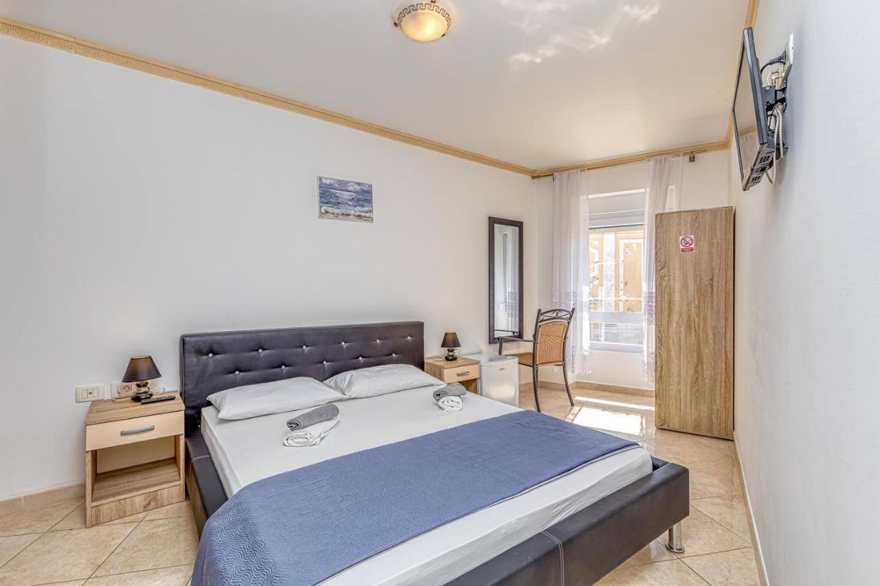 Rooms On Liberty Square Poreč Eksteriør billede